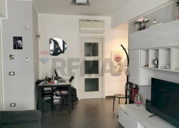 Sala da pranzo - One-room apartment corso Vittorio Emanuele
 
261, Palermo - photo 5