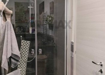 Bagno - One-room apartment corso Vittorio Emanuele
 
261, Palermo - photo 14