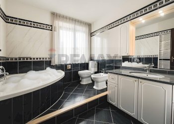 Bagno - Casa semi indipendente via Aurelia
 
228, Viareggio - foto 14