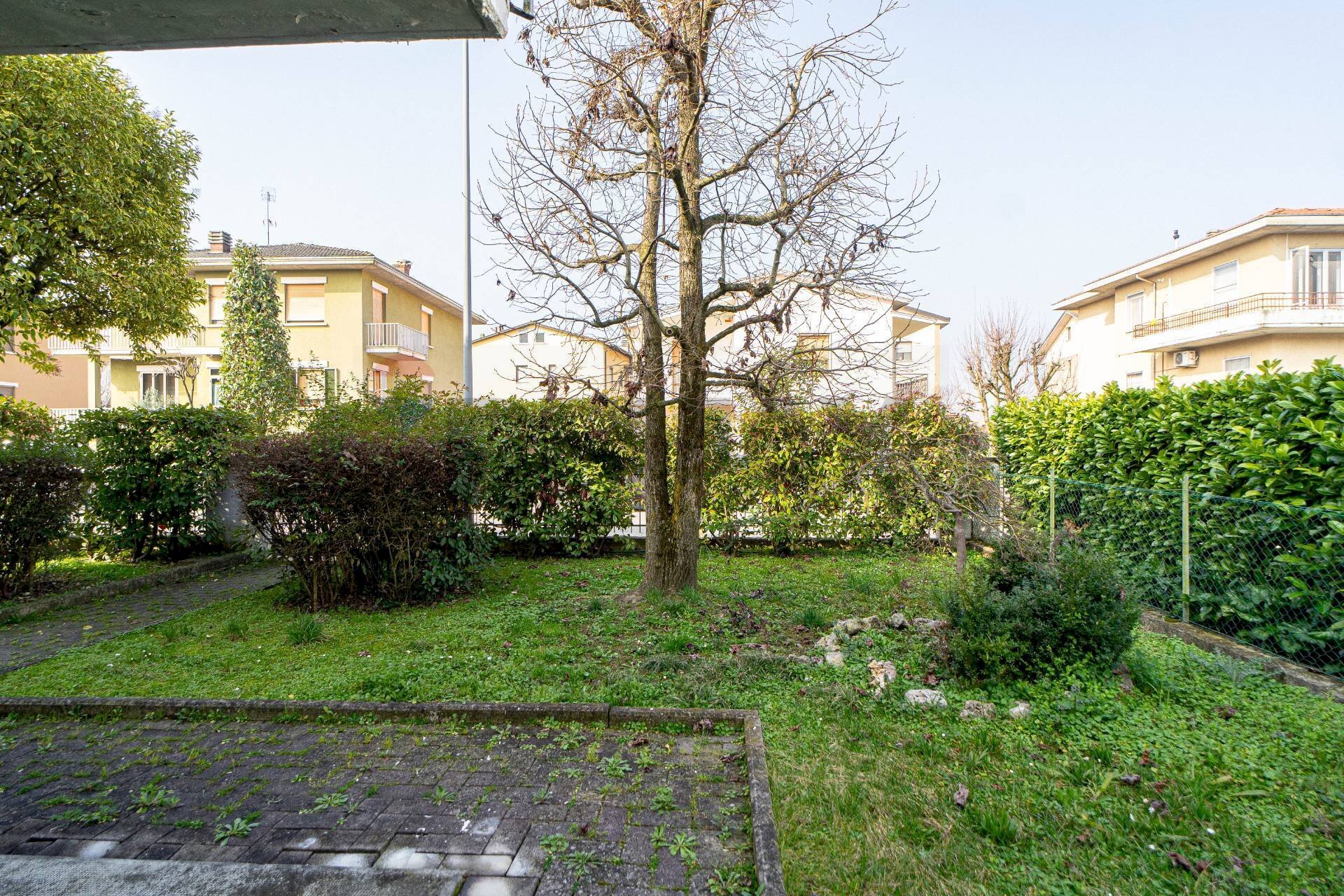 Giardino - Villa Via giovanni XXIII
5, Torrile - foto 3