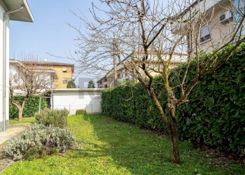 Giardino - Villa Via giovanni XXIII
 
5, Torrile - foto 4