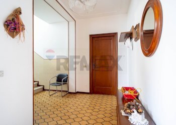 Hall / corridoio - Villa Via giovanni XXIII
 
5, Torrile - foto 6