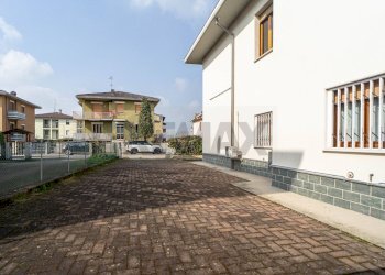 Edificio all\'aperto - Villa Via giovanni XXIII
 
5, Torrile - foto 25