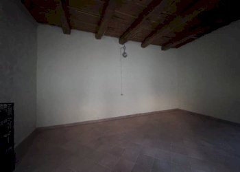 Camera da letto - Casa indipendente corso Giuseppe Garibaldi, Borgomanero - foto 6