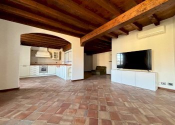 Salone - Three-room apartment piazza della Vittoria, Pavia - photo 6