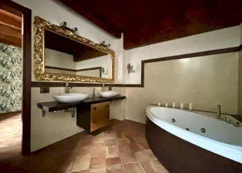 Bagno - Three-room apartment piazza della Vittoria, Pavia - photo 10