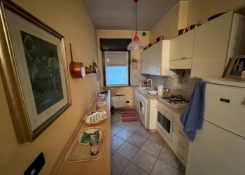 Cucina - Villa via Vittorio Arconti, 2, Gallarate - foto 1