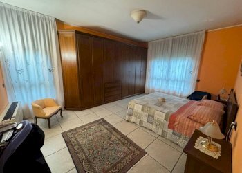Camera da letto - Villa via Vittorio Arconti, 2, Gallarate - foto 42