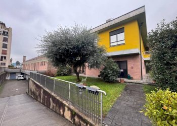 Giardino - Villa via Vittorio Arconti, 2, Gallarate - foto 49