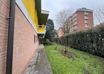 Giardino - Villa via Vittorio Arconti, 2, Gallarate - foto 50