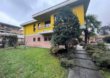 Giardino - Villa via Vittorio Arconti, 2, Gallarate - photo 1