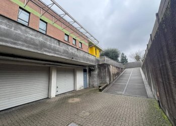 Box auto - Villa via Vittorio Arconti, 2, Gallarate - photo 4
