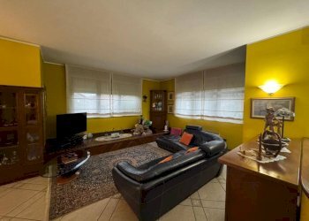 Salone - Villa via Vittorio Arconti, 2, Gallarate - photo 11