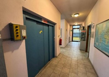 Interno palazzo - Villa via Vittorio Arconti, 2, Gallarate - photo 15