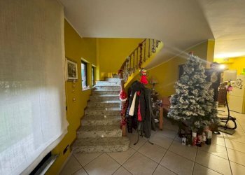 Scala - Villa via Vittorio Arconti, 2, Gallarate - photo 30