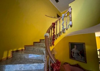 Scala - Villa via Vittorio Arconti, 2, Gallarate - photo 32