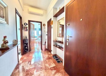 Ingresso - Appartamento via Coronata, Genova (zona Cornigliano) - foto 7