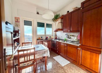 Cucina - Appartamento via Coronata, Genova (zona Cornigliano) - foto 15