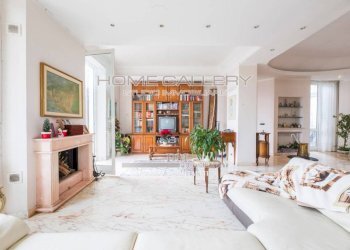 Salone - Appartamento piazza Brignole, Genova (zona Centro) - foto 3