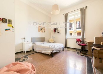 Camera da letto - Appartamento via Pisa, Genova (zona Albaro) - foto 18