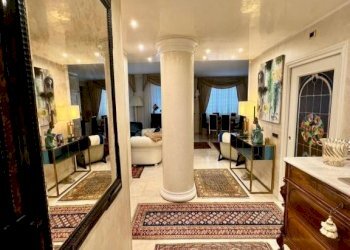 Corridoio - Quadrilocale via Gianfranco Zuretti, Milano (zona Ponte Seveso) - foto 9