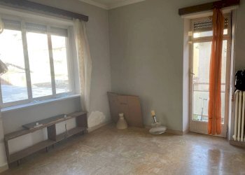 Soggiorno - Bilocale via Alessandrina Ravizza, 3, Torino (zona Rebaudengo) - foto 10