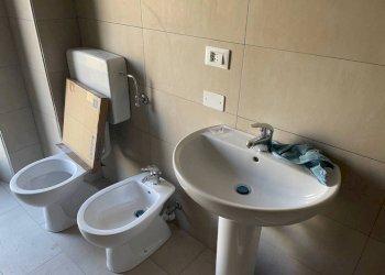 Bagno - Bilocale via Alessandrina Ravizza, 3, Torino (zona Rebaudengo) - foto 25