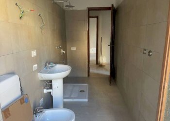 Bagno - Bilocale via Alessandrina Ravizza, 3, Torino (zona Rebaudengo) - foto 27