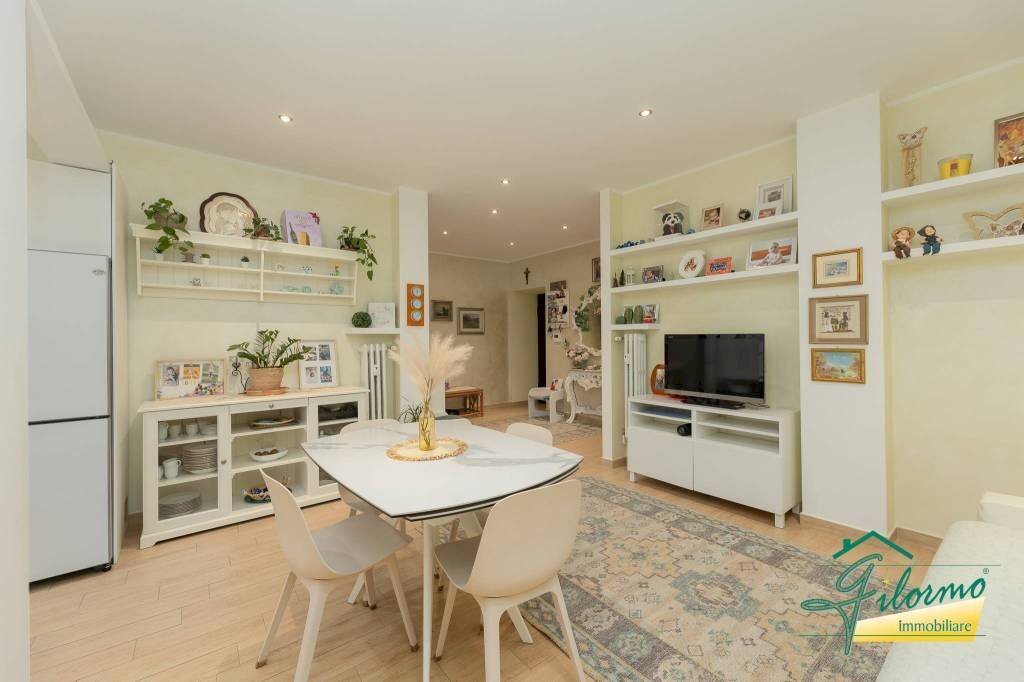 Salone - Apartment via Onorato Vigliani, 140, Torino (neighborhood Mirafiori Sud) - photo 2