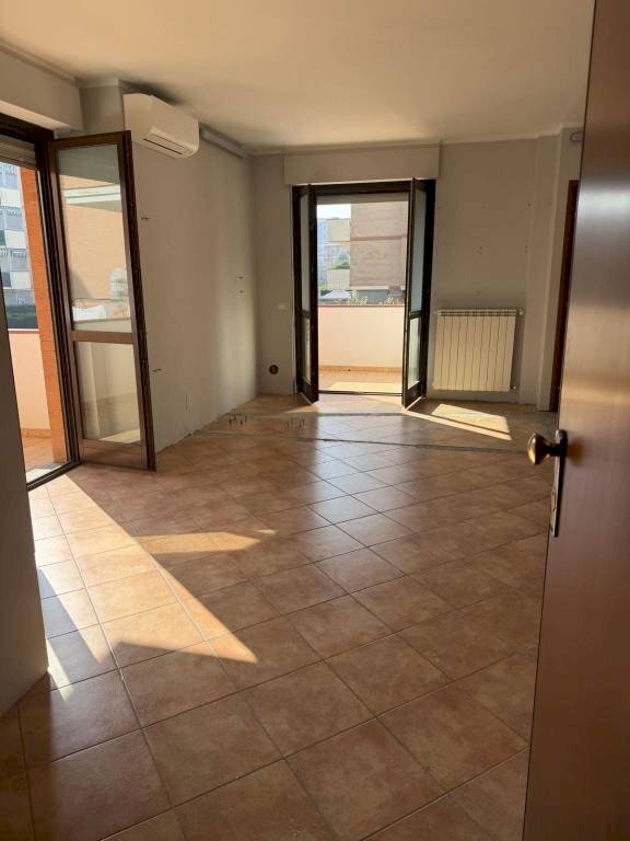 Cucina - Three-room apartment via Sibilla Aleramo, Rivalta di Torino - photo 3