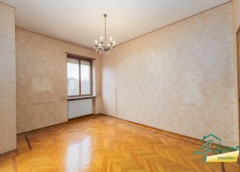 Camera da letto - Apartment via Severino Casana, Torino (neighborhood Lingotto) - photo 20