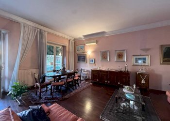 Salone - Appartamento via Apuania, Roma - foto 7