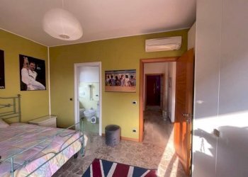 Camera da letto - Appartamento viale dell'Autodromo, Modena - foto 12