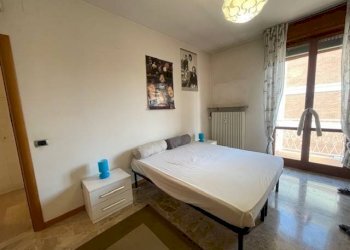 Camera da letto - Appartamento viale dell'Autodromo, Modena - foto 21