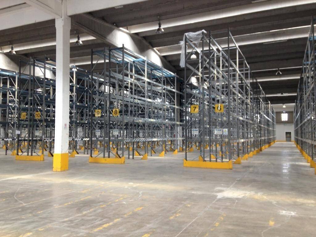 Interno non residenziale - Capannone via PRIMO MAGGIO, Castel Maggiore - foto 2