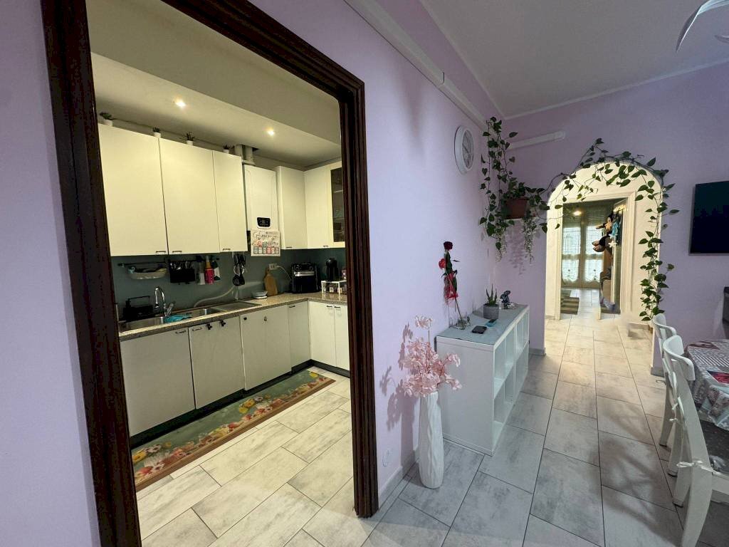 Cucina - Appartamento via Pietro Motrassino, 6/b, Venaria Reale - foto 2