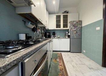 Cucina - Appartamento via Pietro Motrassino, 6/b, Venaria Reale - foto 4