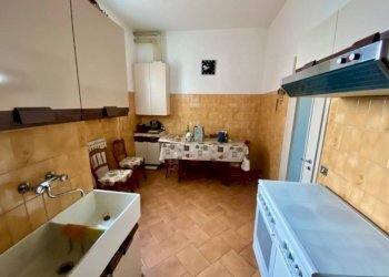 Interno non residenziale - Negozio via Iside Viana, 50, Candelo - foto 9