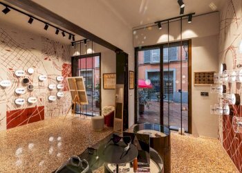 Interno non residenziale - Attività Commerciale via Porta Nova, Bologna (zona Centro Storico) - foto 4