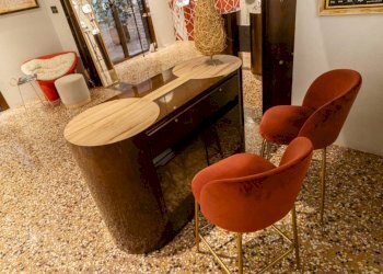 Ingresso - Attività Commerciale via Porta Nova, Bologna (zona Centro Storico) - foto 47