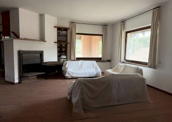 piano terra_soggiorno_img_0690 - Casa indipendente strada PALAZZO BORELLO, 6, Montafia - foto 4