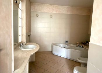 bagno - Casa indipendente strada PALAZZO BORELLO, 6, Montafia - foto 19