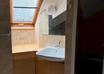 mansarda_ bagno_img_0696 - Casa indipendente strada PALAZZO BORELLO, 6, Montafia - foto 39