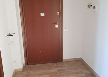 ingresso - Quadrilocale via Bramante, frazione Santa Maria Della Croce, Crema - foto 2