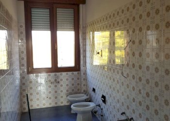 bagno padronale - Quadrilocale via Bramante, frazione Santa Maria Della Croce, Crema - foto 24