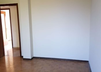 camera matrimoniale - Quadrilocale via Bramante, frazione Santa Maria Della Croce, Crema - foto 42