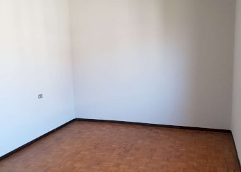 camera matrimoniale - Quadrilocale via Bramante, frazione Santa Maria Della Croce, Crema - foto 51