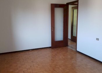 camera matrimoniale - Quadrilocale via Bramante, frazione Santa Maria Della Croce, Crema - foto 56