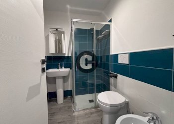 Bagno - Bilocale via Cossila, 12, Torino (zona Vanchiglietta) - foto 4