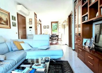 Trilocale viale Villa Gavotti, 52, Genova (zona Pegli) - foto 9